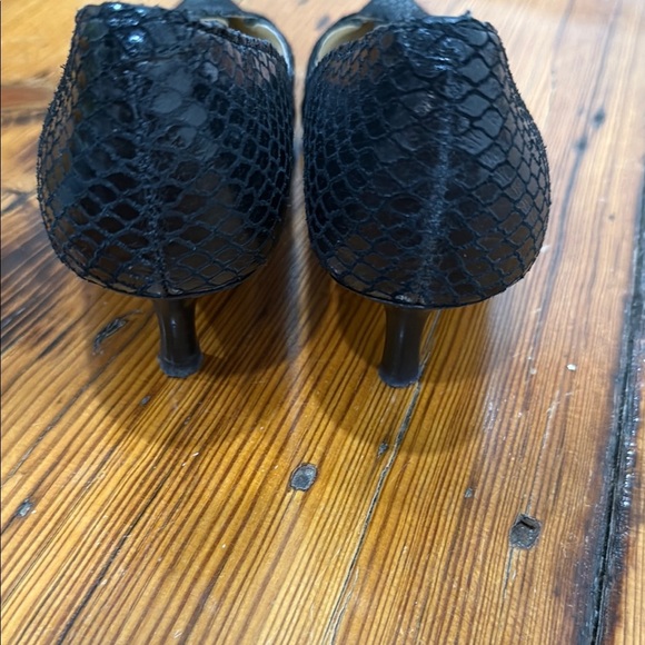 O Oscar De La Renta Bretten Women’s Black Leather Snake Skin Heels Size 7 M - Picture 12 of 16